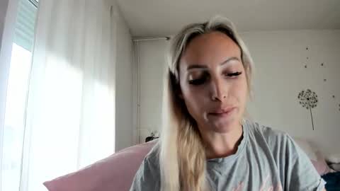 Snapshot of missy_matrix chatting on 10/13/25, 02:50 Missy matrix online show from 10/13/25, 02:50