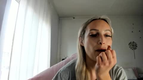 Snapshot of missy_matrix chatting on 10/14/25, 10:49 Missy matrix online show from 10/14/25, 10:49