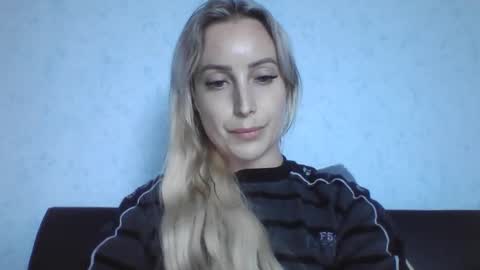 Snapshot of missy_matrix chatting on 11/01/25, 01:35 Missy matrix online show from 11/01/25, 01:35