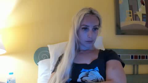 Snapshot of missy_matrix chatting on 11/19/25, 07:58 Missy matrix online show from 11/19/25, 07:58