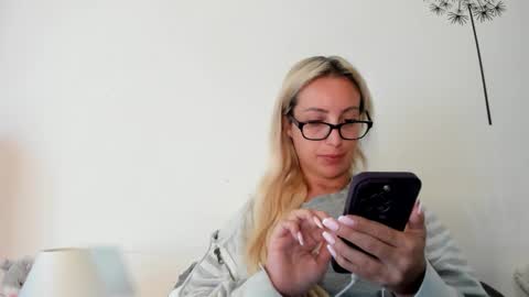 Missy matrix online show from 04/22/26, 06:38