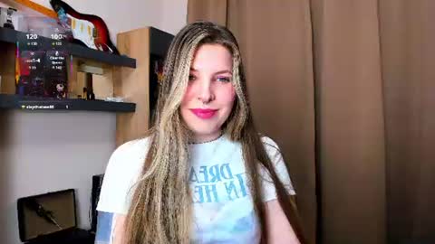 Snapshot of missyourann chatting on 08/03/26, 08:56 Anya online show from 08/03/26, 08:56