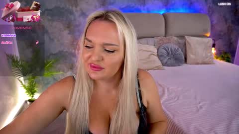 missyymarty online show from 11/15/25, 08:55