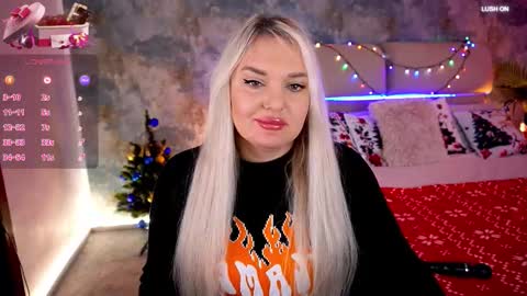 missyymarty online show from 12/21/25, 11:28