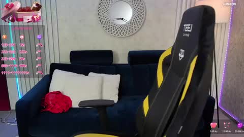 missyymarty online show from 04/17/26, 08:06