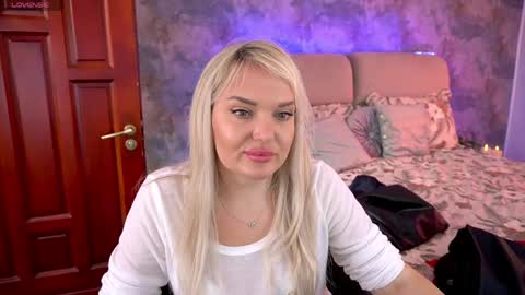 missyymarty online show from 04/23/26, 10:25