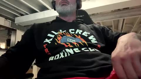 Snapshot of mister_bigg_dick chatting on 02/08/25, 06:01 AJ online show from 02/08/25, 06:01