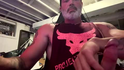 Snapshot of mister_bigg_dick chatting on 10/03/25, 03:25 AJ online show from 10/03/25, 03:25