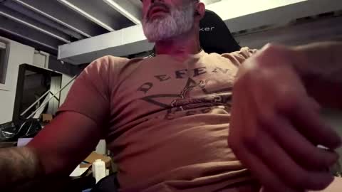 Snapshot of mister_bigg_dick chatting on 10/09/25, 01:47 AJ online show from 10/09/25, 01:47
