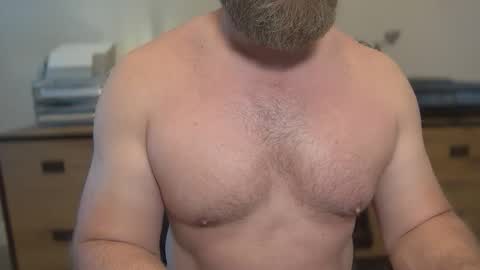 Snapshot of mister_dilf chatting on 06/03/26, 02:33 MISTER DILF online show from 06/03/26, 02:33