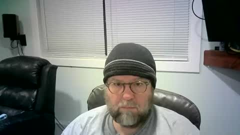 Snapshot of mister_happy567 chatting on 02/17/25, 04:53 Mr. Happy online show from 02/17/25, 04:53