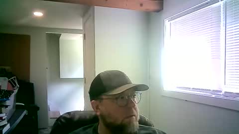 Mr. Happy online show from 05/26/26, 09:33