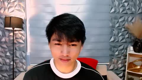Snapshot of mister_officer chatting on 12/20/24, 03:58 SAINT SACHI  will make your day  online show from 12/20/24, 03:58