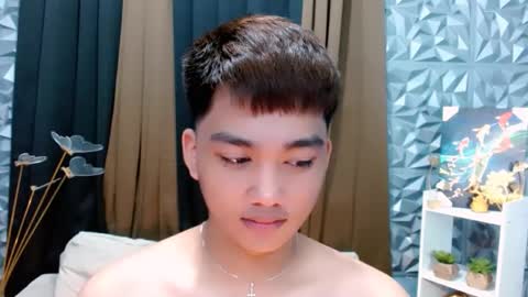 Snapshot of mister_officer chatting on 09/09/25, 01:27 SAINT SACHI  will make your day  online show from 09/09/25, 01:27