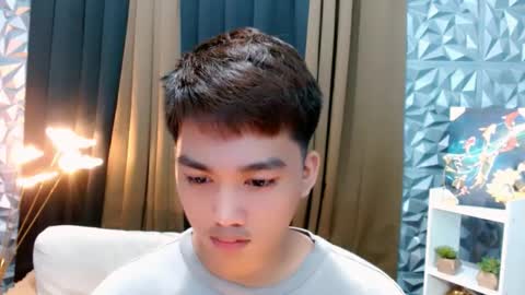 Snapshot of mister_officer chatting on 09/14/25, 02:11 SAINT SACHI  will make your day  online show from 09/14/25, 02:11