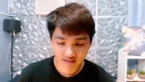 Snapshot of mister_officer chatting on 10/25/25, 03:47 SAINT SACHI  will make your day  online show from 10/25/25, 03:47