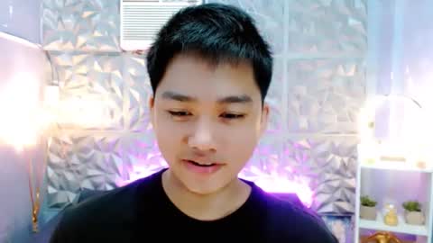 SAINT SACHI  will make your day  online show from 12/18/25, 04:13