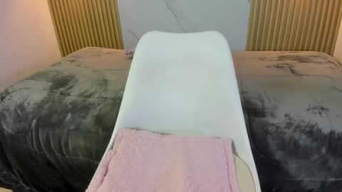 venom online show from 12/19/25, 11:01