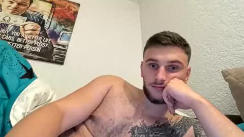 Snapshot of misterafterparty chatting on 11/10/25, 10:09 Brokebutcute online show from 11/10/25, 10:09