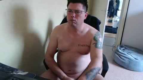 Snapshot of mistercoeur1 chatting on 03/12/25, 04:02 mistercoeur online show from 03/12/25, 04:02