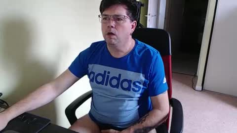 mistercoeur online show from 02/17/26, 04:02