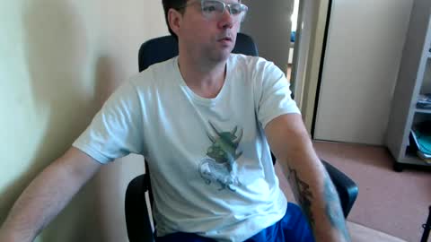 Snapshot of mistercoeur1 chatting on 06/17/26, 07:00 mistercoeur online show from 06/17/26, 07:00