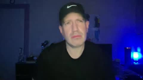 Snapshot of misterkmk chatting on 01/20/25, 12:39 K online show from 01/20/25, 12:39