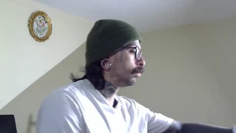 misternocturne online show from 12/04/25, 04:05