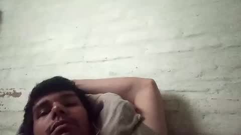 Snapshot of mistertitanx chatting on 09/17/25, 06:20 Emir online show from 09/17/25, 06:20