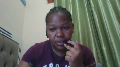 Snapshot of misticmoment chatting on 06/17/26, 07:59 misticmoment online show from 06/17/26, 07:59