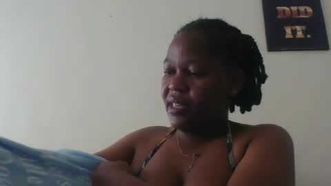 Snapshot of misticmoment chatting on 06/25/26, 07:02 misticmoment online show from 06/25/26, 07:02