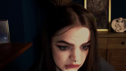 Snapshot of misticwave chatting on 11/28/25, 02:20 Ines online show from 11/28/25, 02:20