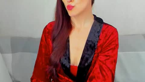 Victoria Eden online show from 06/01/26, 07:54