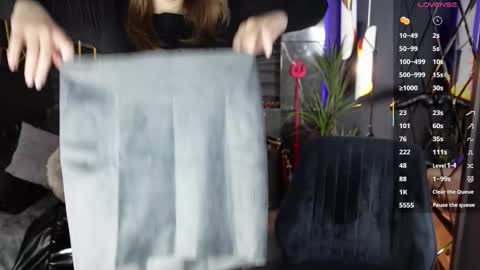 Darsy online show from 09/25/25, 02:10