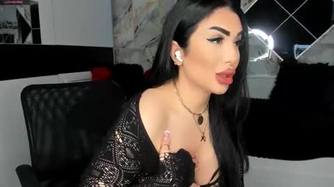 Snapshot of mistress_meryem chatting on 02/27/25, 01:16 mistress_meryem online show from 02/27/25, 01:16