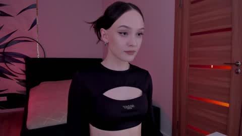 Snapshot of mistress_mialibra chatting on 12/16/24, 05:17 Mistress Mia online show from 12/16/24, 05:17