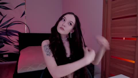 Snapshot of mistress_mialibra chatting on 01/30/25, 12:29 Mistress Mia online show from 01/30/25, 12:29