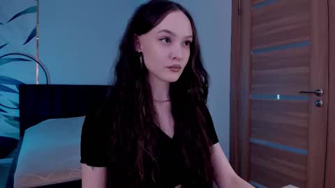 Snapshot of mistress_mialibra chatting on 09/29/25, 12:43 Mistress Mia online show from 09/29/25, 12:43