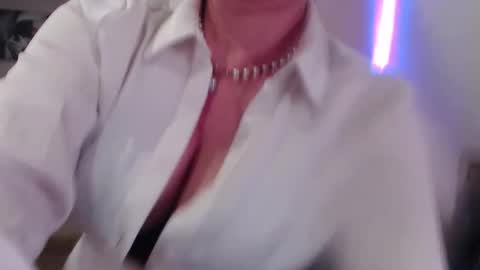 mistress_milfa online show from 01/10/26, 05:37