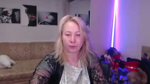 mistress_milfa online show from 03/19/26, 07:07