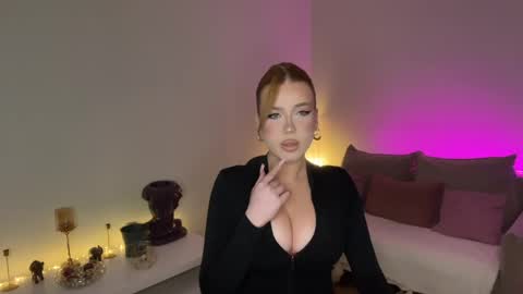 Mia online show from 04/06/26, 04:19