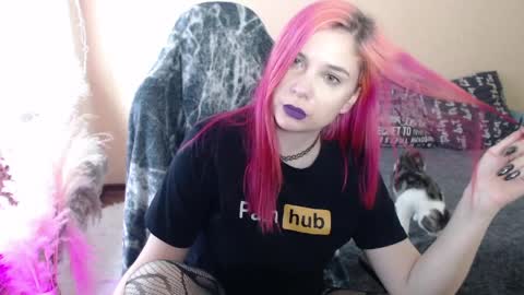 Miss Bailey online show from 04/01/26, 10:05