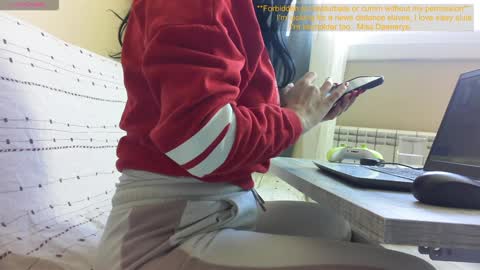 Snapshot of mistressdaenerys chatting on 02/04/25, 09:38 Mistress Daenerys online show from 02/04/25, 09:38