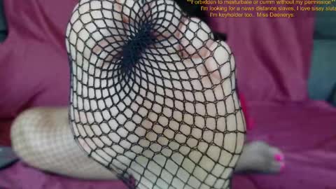 Snapshot of mistressdaenerys chatting on 10/04/25, 08:56 Mistress Daenerys online show from 10/04/25, 08:56