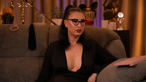 Mistress Kelly online show from 10/13/25, 10:32