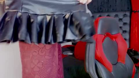 Mistresslombana online show from 11/15/25, 06:00