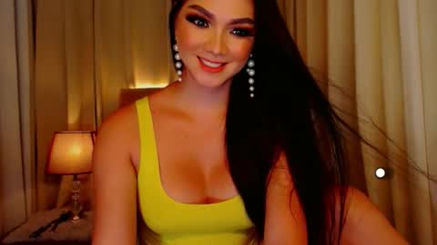 Leah online show from 04/15/26, 09:15