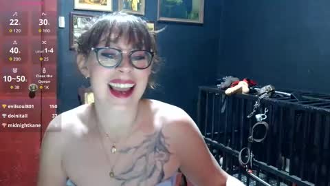 Snapshot of mistressthrope chatting on 05/07/26, 10:59 MistressThrope online show from 05/07/26, 10:59