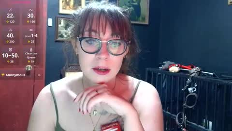 Snapshot of mistressthrope chatting on 05/10/26, 02:00 MistressThrope online show from 05/10/26, 02:00