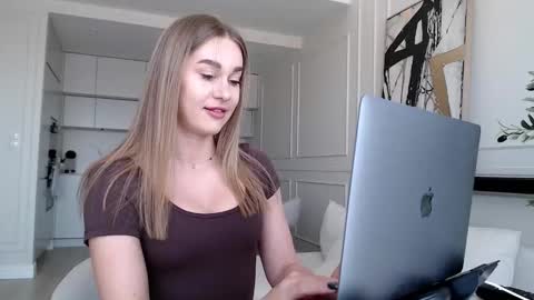 mistressuniverse online show from 03/10/26, 09:36